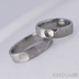 Snubní prsten kovaná nerezová ocel damasteel - PRIMA s ozdobou - dřevo