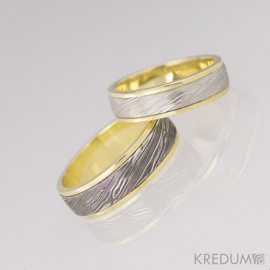 Kasiopea yellow - voda - Zlaté snubní prsteny a damasteel 