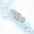 Zsnubn prsten s diamantem - Vla vod a diamant 2,3 mm - struktura devo, lept svtl stedn - velikost 51, ka v hlav 7 mm, do dlan zeno na 4,5 mm - Damasteel snubn prsteny