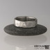 Prsten kovaná nerezová ocel - Draill + čirý diamant 1,5 mm - světlý, matný