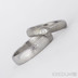 Ručně kované snubní prsteny damasteel - Prima + diamant 1,5 mm, struktura dřevo, lept světlý střední