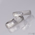 Kovaný snubní prsten damasteel - Prima + diamant 2,3 mm, struktura dřevo, lept světlý střední, lesklý