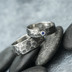 Natura tmavá a broušený kámen (syntetický) do 3 mm do stříbra - kovaný snubní prsten z nerezové oceli