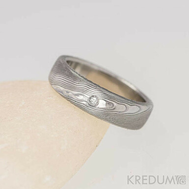 Prima damasteel a čirý diamant 1,5 mm - vzor dřevo - kovaný snubní prsten z nerezové oceli 