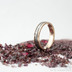 Kasiopea red voda - 52, šířka 4 mm, tlouš´tka 1,5 mm, okraje 2x0,75 mm, lept 75% TM - Snubní prsteny damasteel a zlato