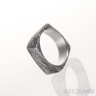 Kumali - voda - Kovaný snubní prsten z oceli damasteel, S1371