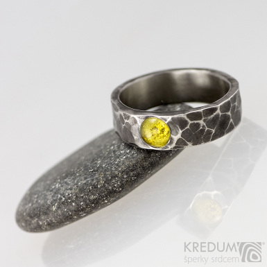 Nerezový snubní prsten Draill s jantarem - velikost 55, šířka 6 mm - s1651 (2)