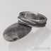 Pán vod - Damasteel snubní prsteny - vel 51, šířka 5 -7 mm, tloušťka 1,7 - 2 mm, struktura dřevo, lept 100% zamavený - S1154 (4)