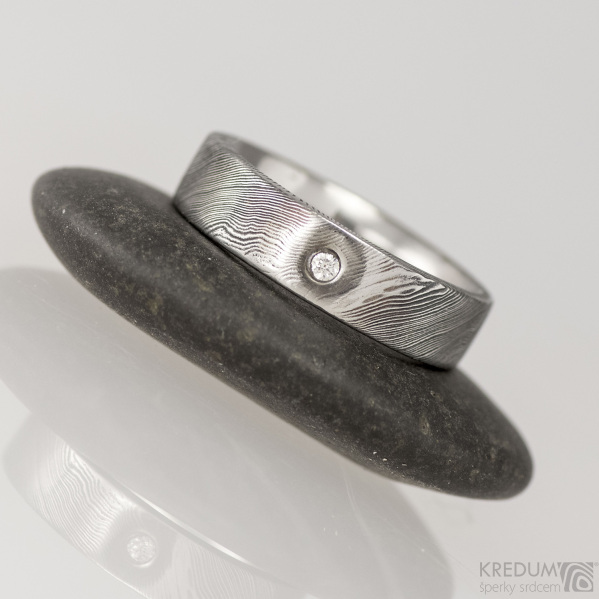 Prima a čirý diamant 2 mm, dřevo - Snubní prsten nerezová ocel damasteel, S1556 - 51,5 CF, šířka 5, tloušťka 1,9 mm, 100% TM, F