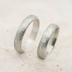 Snubní prsteny damasteel, typ Prima, vzor voda, lept světlý, střední - vel. 60, šířka 4,5mm, profil B a vel. 54,5; šířka 4,5 mm, profil B+CF, diamant čirý 2 mm - k 3572
