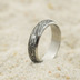 Zásnubní prsten s diamantem - Prima line damasteel, struktura voda, lept tmavý střední + čirý diamant 1,7 mm, velikost 53, šířka 5 mm, profil A - sk3042