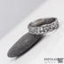 Damasteel snubní prsten Natura, struktura čárky, velikost 60, šířka 5,5 mm, tloušťka 1,6 mm, lept 100% - zatmavený, produkt S2147