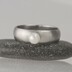Prima nerez a perla - matný - kovaný snubní/zásnubní prsten z nerezové oceli