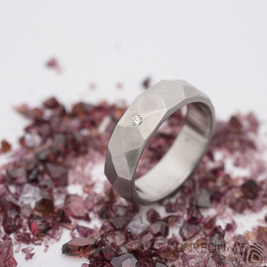 Rock a ir diamant 1,5 mm - matn - kovan snubn prsten z nerezov oceli