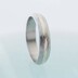 prsten Duori white - velikost 65, ka 5,5 mm, tlouka 1,7 mm, profil A, struktura devo, lept svtl stedn, linka z blho zlata 1,5 mm - sk2395