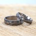 Snubn prsteny Rock damasteel, struktura devo, zatmaven - dmsk osazen 2 mm diamantem - k8804