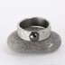 snubní nebo zásnubní prsten s černou perlou z chirurgické oceli - vel. 51, šířka prstenu 6 mm, profil C - AVT 2801