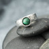 Spring a kabošon malachit - 50,5, š 5,4 mm, lesklý, tl. 1,5 mm, průměr kamene 7,9 mm  - Kovaný prsten z nerezové oceli, SK2102 (6)