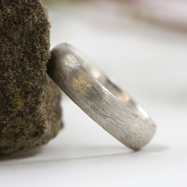 Prima silver - hrub� brou�en� - st��brn� snubn� prsten 