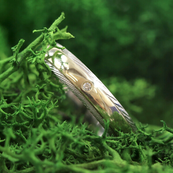 Duori yellow a diamant 1,5 mm - devo - snubn prsten damasteel a lut zlato