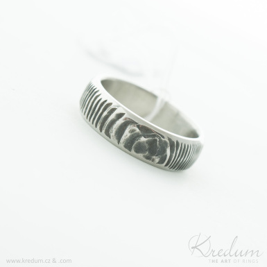 Prima line rky - Kovan snubn prsten z nerez oceli damasteel, V4939