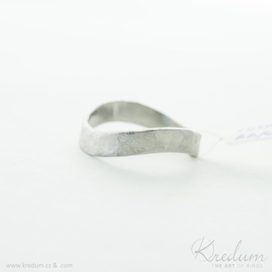 FOREVER Raw - kovaný snubní prsten z nerezové oceli, V5091