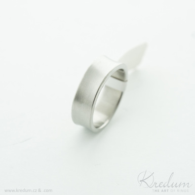 Rafael Prima mat - kovaný snubní prsten z nerezové oceli - V5108