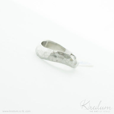 FOREVER Raw - kovaný snubní prsten z nerezové oceli - V5134