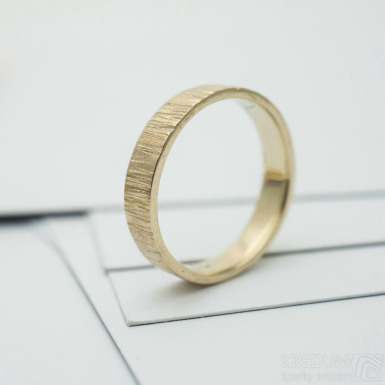 Wood gold yellow - zlatý snubní prsten