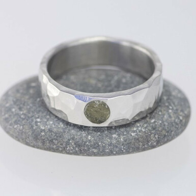 Natura a kámen natural - lesklý - kovaný snubní prsten z nerezové oceli